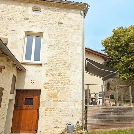 Vakantiehuis Maison Cosy Avec Jardin Prive, Proche D'angouleme, Ideale Pour 4 Pers., Equipements Bebe, Wi-fi - Fr-1-653-242 Touvre