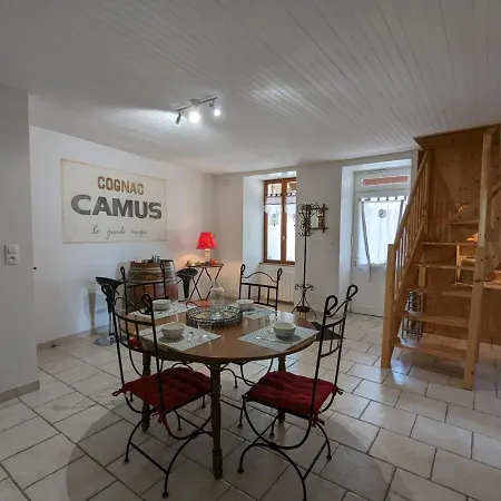 Maison Cosy Avec Jardin Prive, Proche D'angouleme, Ideale Pour 4 Pers., Equipements Bebe, Wi-fi - Fr-1-653-242 Vakantiehuis